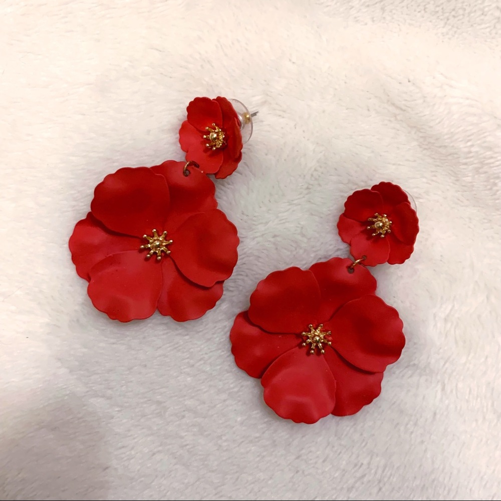Stephiechic Red Floral Earrings